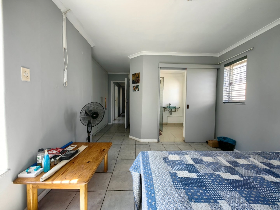 4 Bedroom Property for Sale in Richwood Western Cape